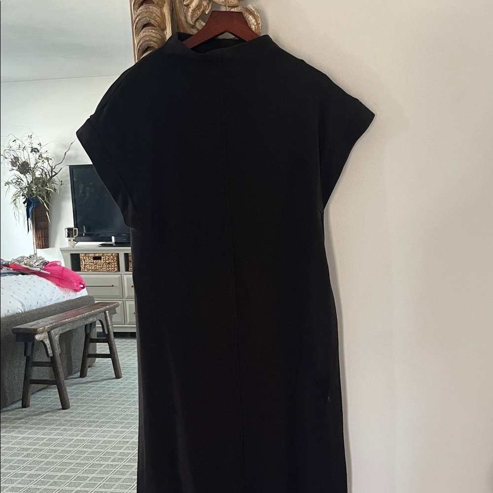 Elegant Black Midi Dress